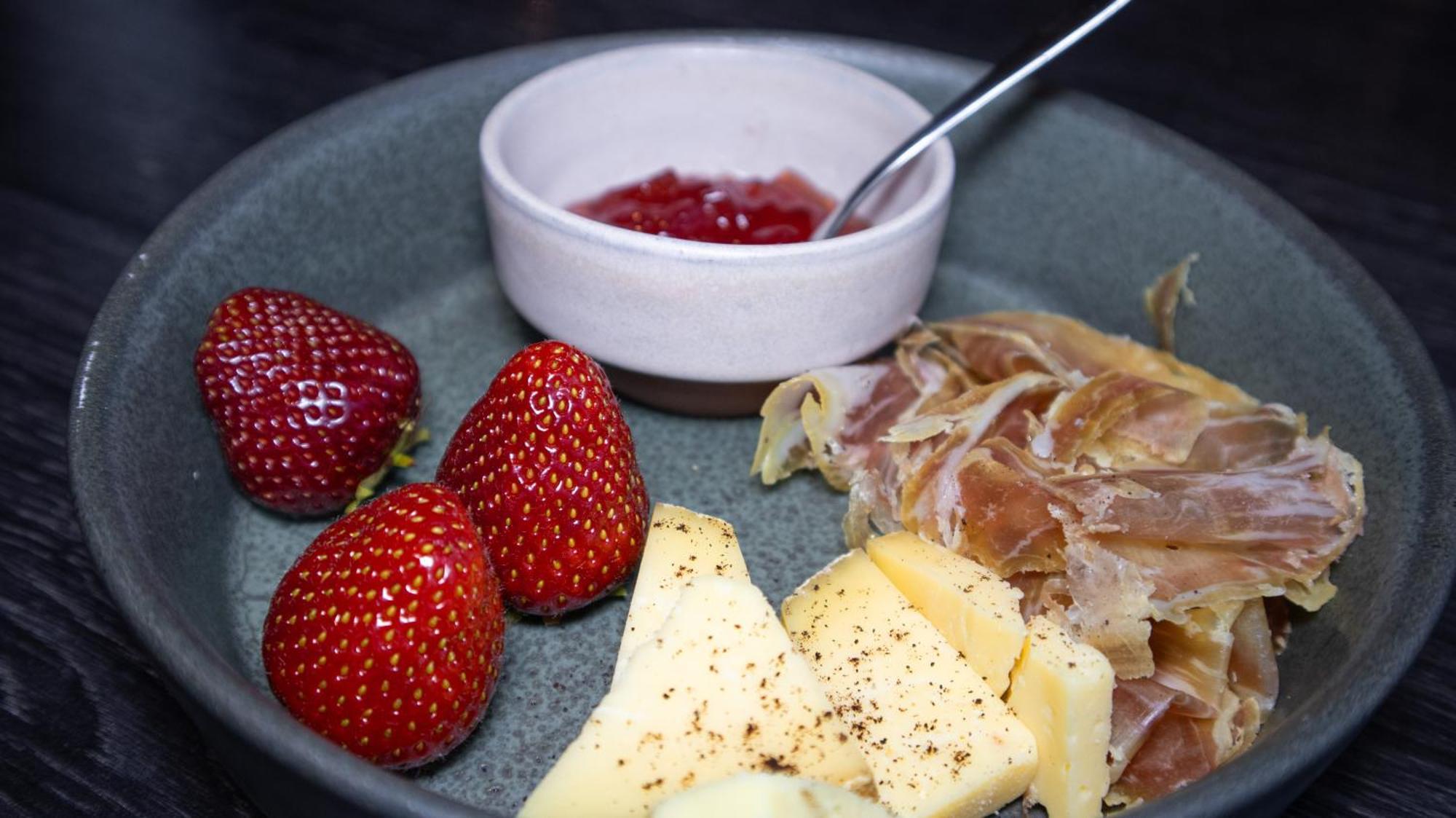 Sleeping Barrel Lodge Smaken Av Ryfylke Event As, Drives Ikke Som Hotell Hjelmeland 외부 사진